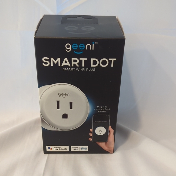 Geeni Smart Dot Wi-Fi Plug - Picture 1 of 5